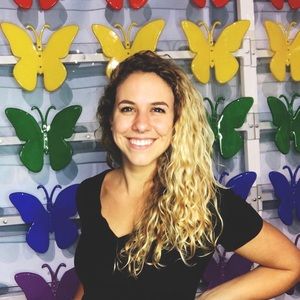 Meet your Posher, Leanne